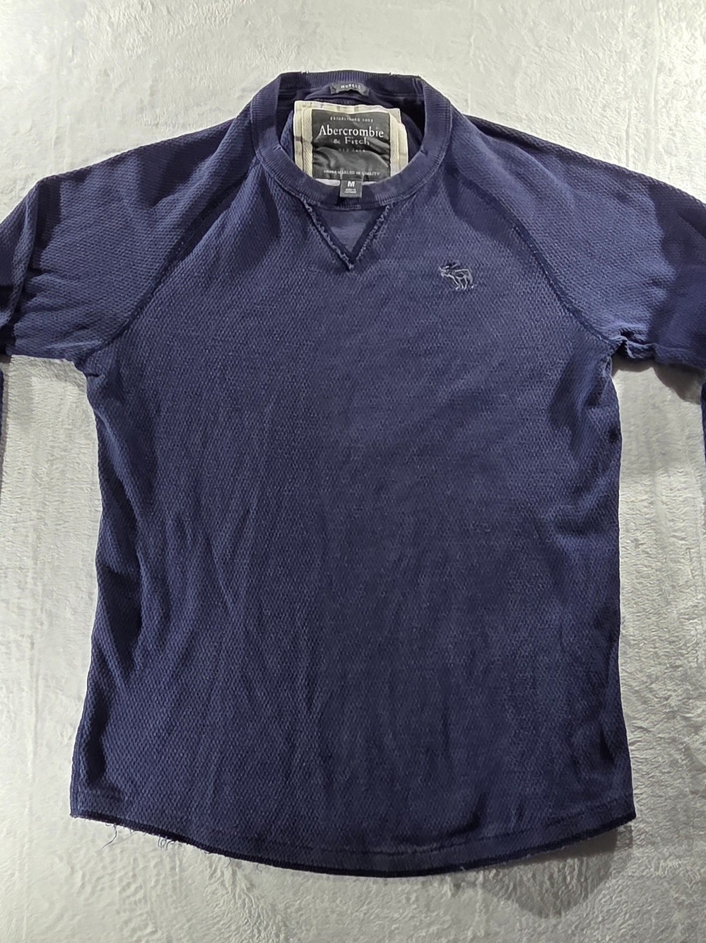 Abercrombie & Fitch Men’s M Muscle Blue Waffle-Knit Crew Neck Sweater - 0103